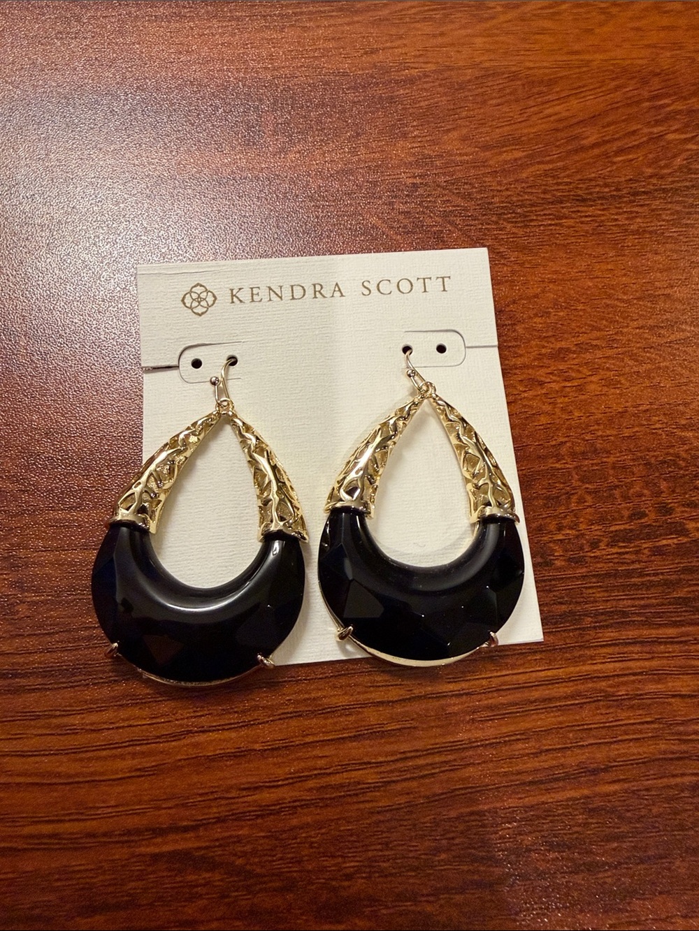 NWOT Retired Kendra Scott Baroque Ella Black Agate Gold Drop Earrings